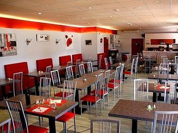 Logis - Et Restaurant Le Relais Des Garrigues